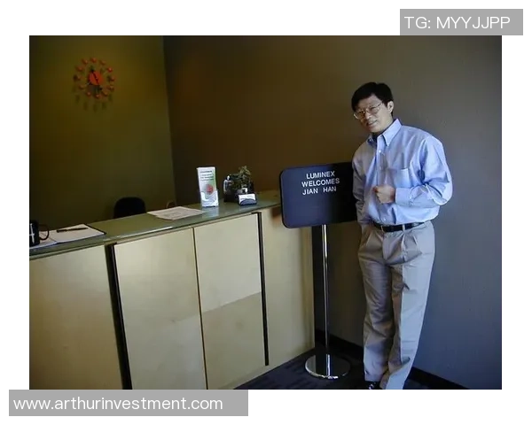 专访吴伟:探寻网球背后的成功秘诀与成长故事 专访吴伟:探寻网球背后的成功秘诀与成长故事