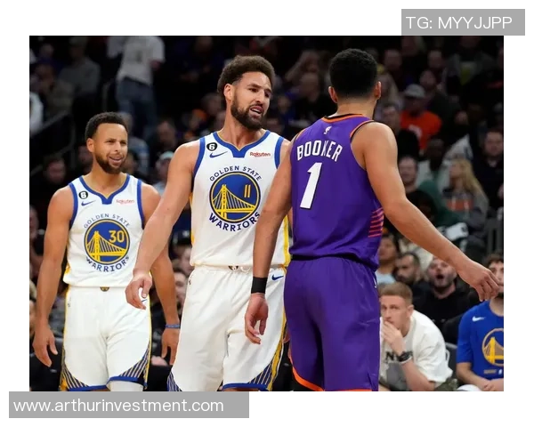 勇士与雷霆激战11月23日赛季对决精彩回顾与分析