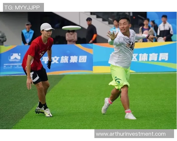 张强深度解析飞盘技巧与心得分享助你快速提升飞盘水平